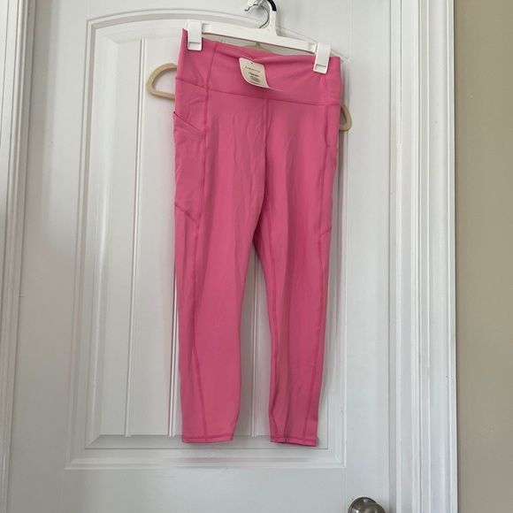 Fabletics Pants - Fabletics Oasis PureLuxe Bright Pink Capri Leggings